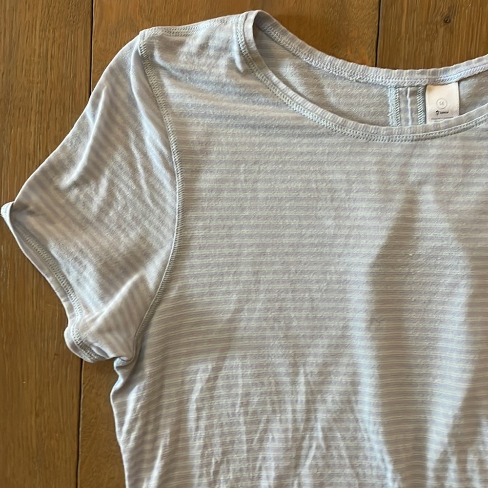 Ivivva By Lululemon Girls short sleeve tee- size 14